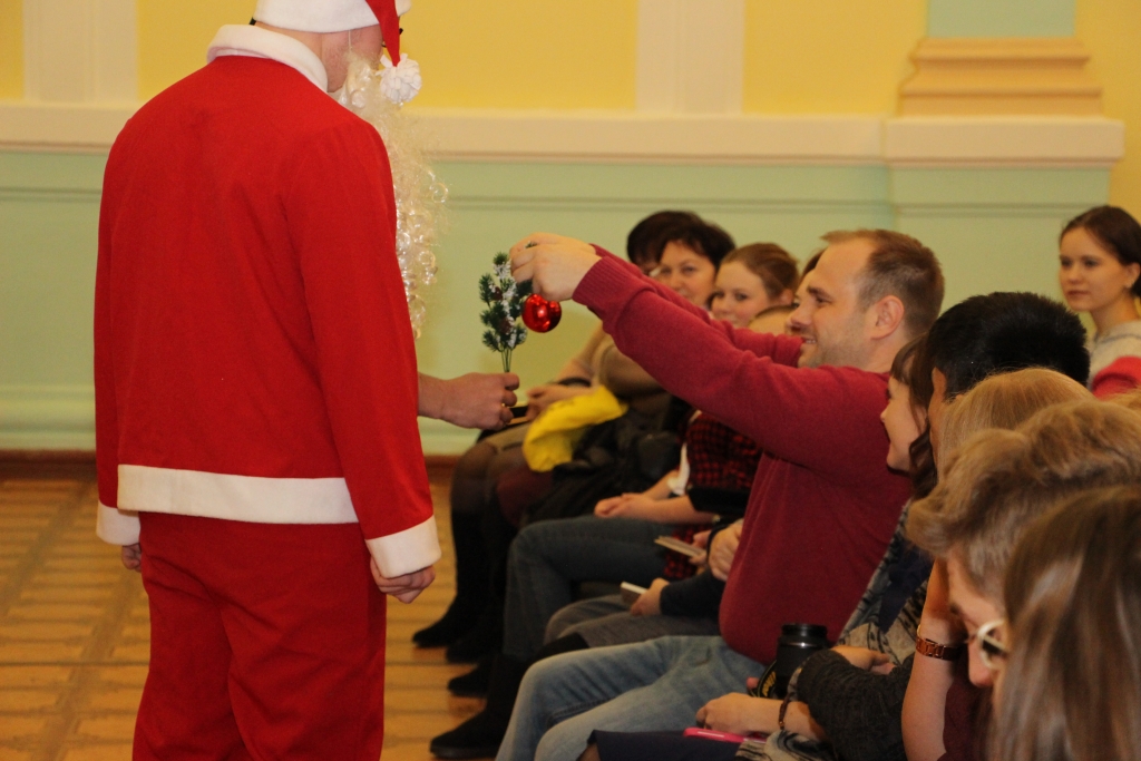 В ШГПУ прошла традиционная Рождественская ярмарка